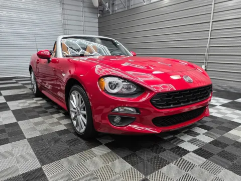 More photos of 2017 FIAT 124 Spider Lusso Soft-Top Convertible w/Safety&Comfort Collection at Trust Auto, MD
