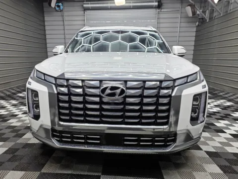 Photos of 2024 Hyundai Palisade Calligraphy for sale in Sykesville, MD at Trust Auto
