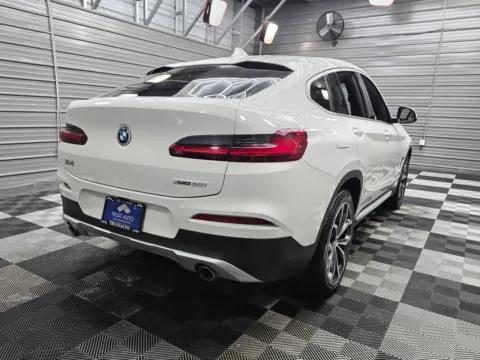 More photos of 2019 BMW X4 xDrive30i at Trust Auto, MD
