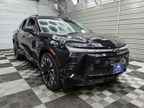 More photos of 2024 Chevrolet Blazer EV eAWD RS Electric SUV w/Convenience and Driver Confidence Pkg at Trust Auto, MD