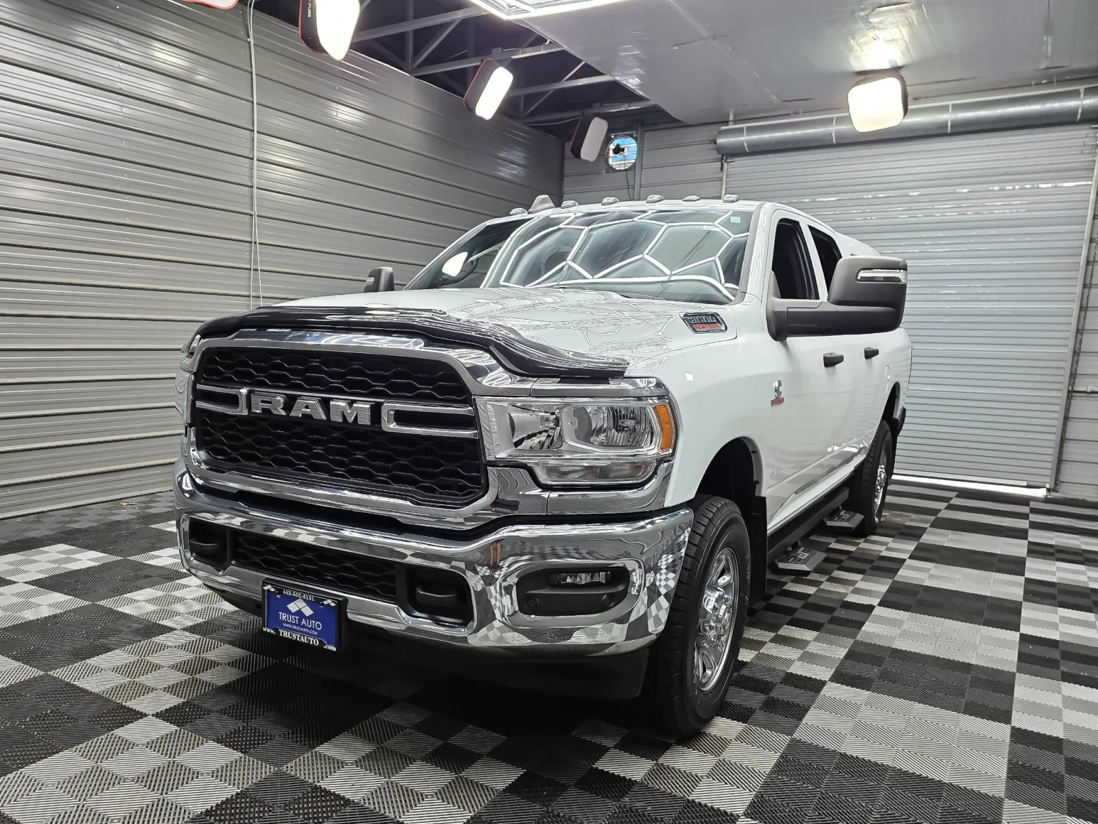 White 2024 Ram 3500 Tradesman 4WD Crew Cab Cummins Turbo Diesel Pickup Truck w/Chrome Appearance Group for sale in Sykesville, MD