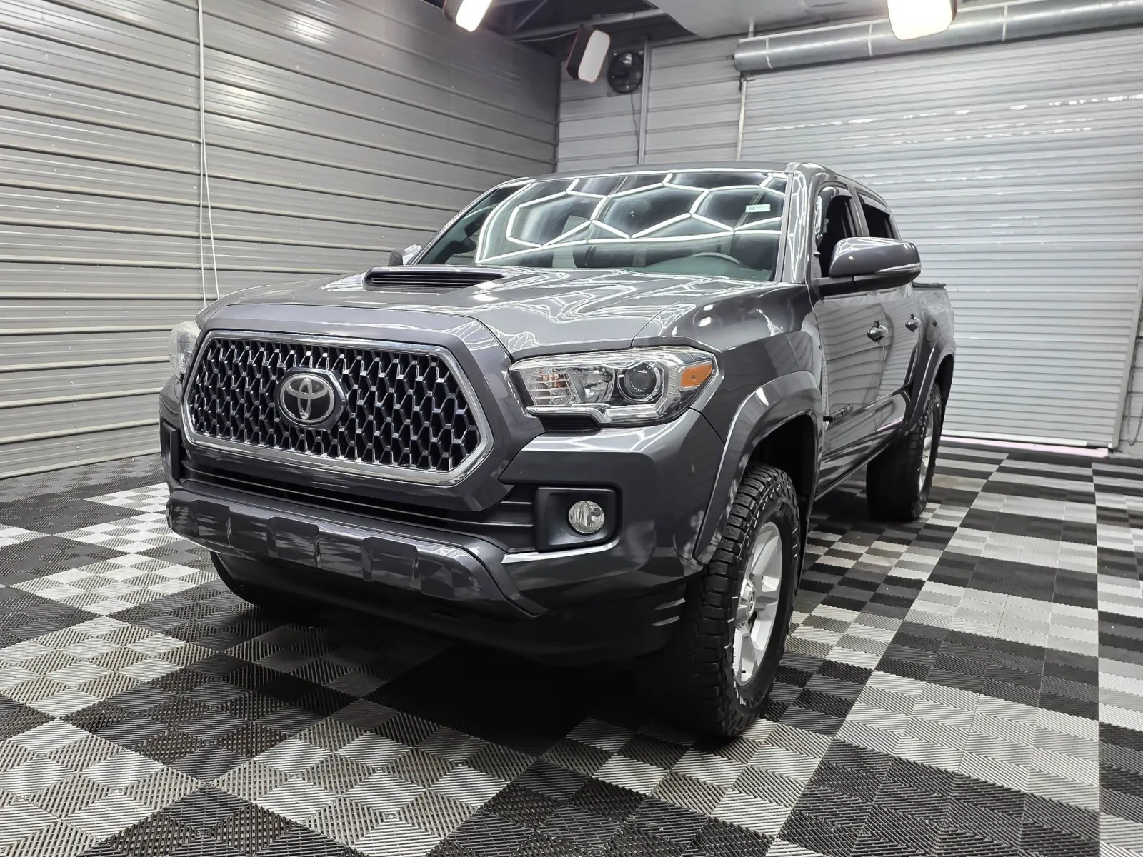 2019 Toyota Tacoma SR
