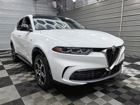 Another view of 2024 Alfa Romeo Tonale Ti eAWD Hybrid SUV for sale in Sykesville, MD at Trust Auto