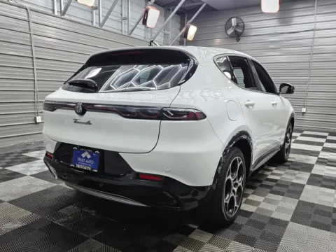 More photos of 2024 Alfa Romeo Tonale Ti eAWD Hybrid SUV at Trust Auto, MD
