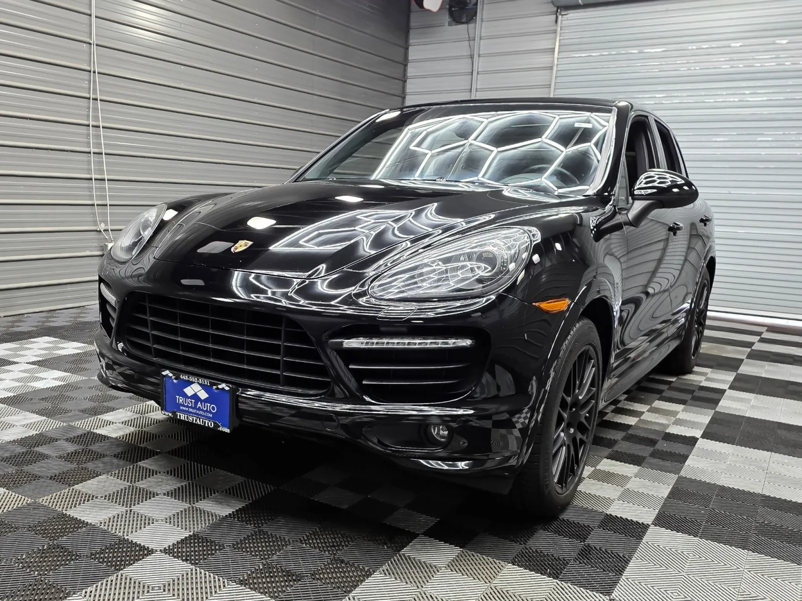 2014 Porsche Cayenne GTS