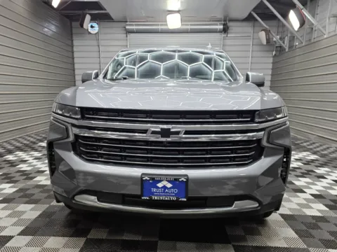 More photos of 2021 Chevrolet Tahoe LT 4WD 7-Passenger SUV w/Signature Pkg at Trust Auto, MD