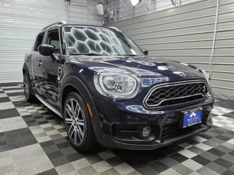 Another view of 2020 MINI Cooper Countryman S AWD SUV w/Iconic Trim for sale in Sykesville, MD at Trust Auto