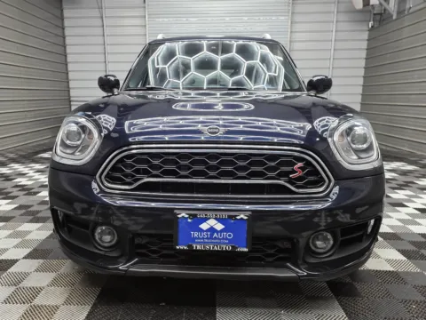 Photos of 2020 MINI Cooper Countryman S AWD SUV w/Iconic Trim for sale in Sykesville, MD at Trust Auto