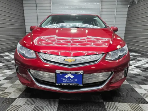 Photos of 2018 Chevrolet Volt LT for sale in Sykesville, MD at Trust Auto