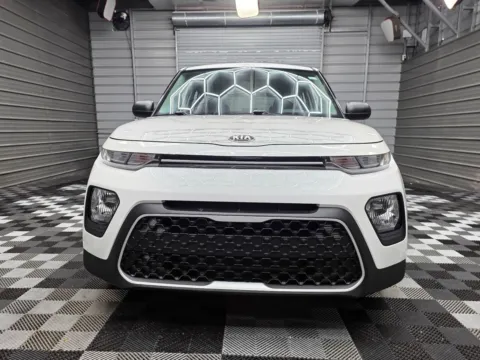 Photos of 2021 Kia Soul S for sale in Sykesville, MD at Trust Auto