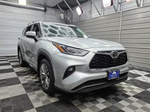 Another view of 2021 Toyota Highlander Platinum for sale in Sykesville, MD at Trust Auto