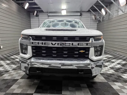 More photos of 2022 Chevrolet Silverado 2500 HD LT 4WD Crew Cab Pickup Truck at Trust Auto, MD