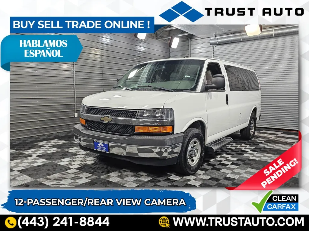 Used 2017 Chevrolet Express Passenger LT 135''WB Low Roof Minivan