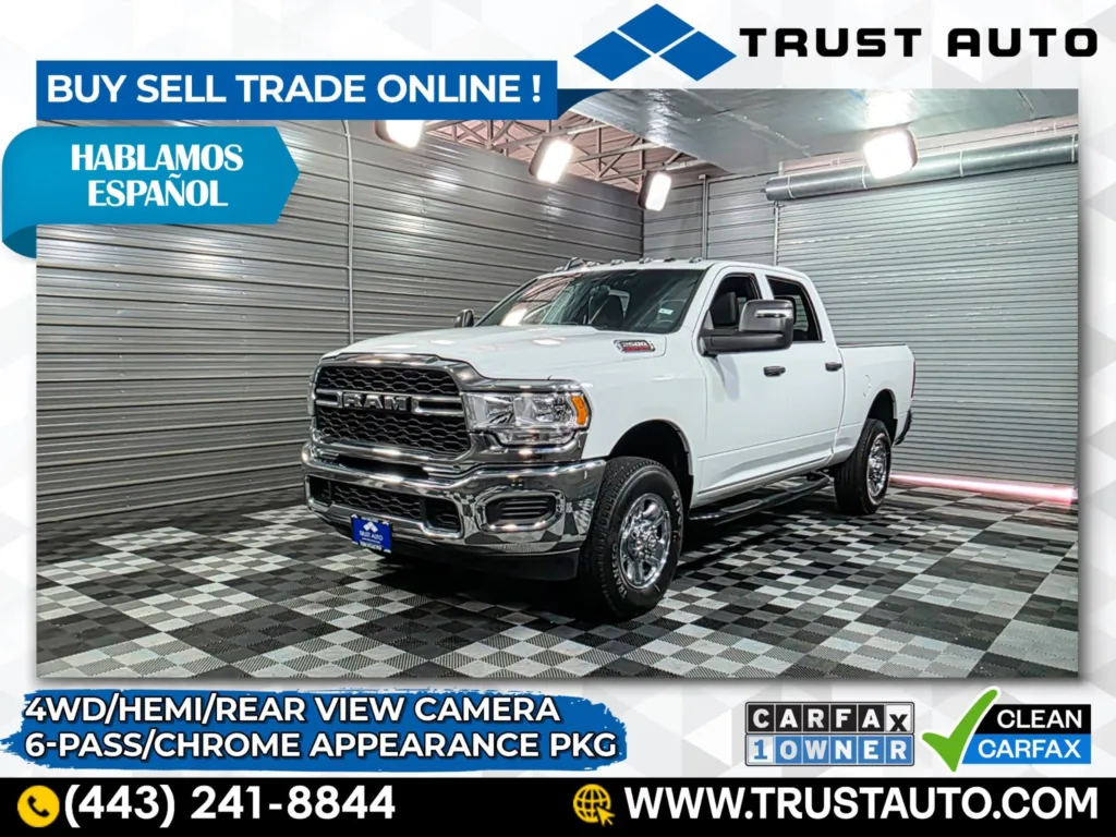 2024 Ram 2500 Tradesman 4WD Crew Cab Hemi Pickup Truck w/Chrome Appearance Pkg