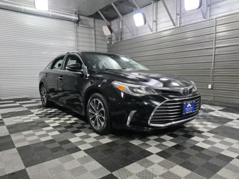 Another view of 2018 Toyota Avalon XLE Premium for sale in Sykesville, MD at Trust Auto