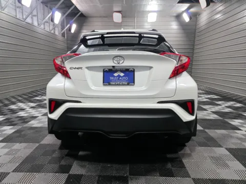 More photos of 2022 Toyota C-HR Limited at Trust Auto, MD