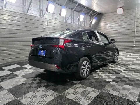 More photos of 2021 Toyota Prius XLE at Trust Auto, MD