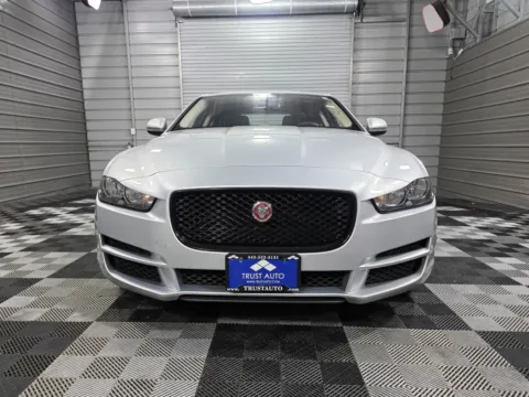 Photos of 2018 Jaguar XE 25t Prestige for sale in Sykesville, MD at Trust Auto