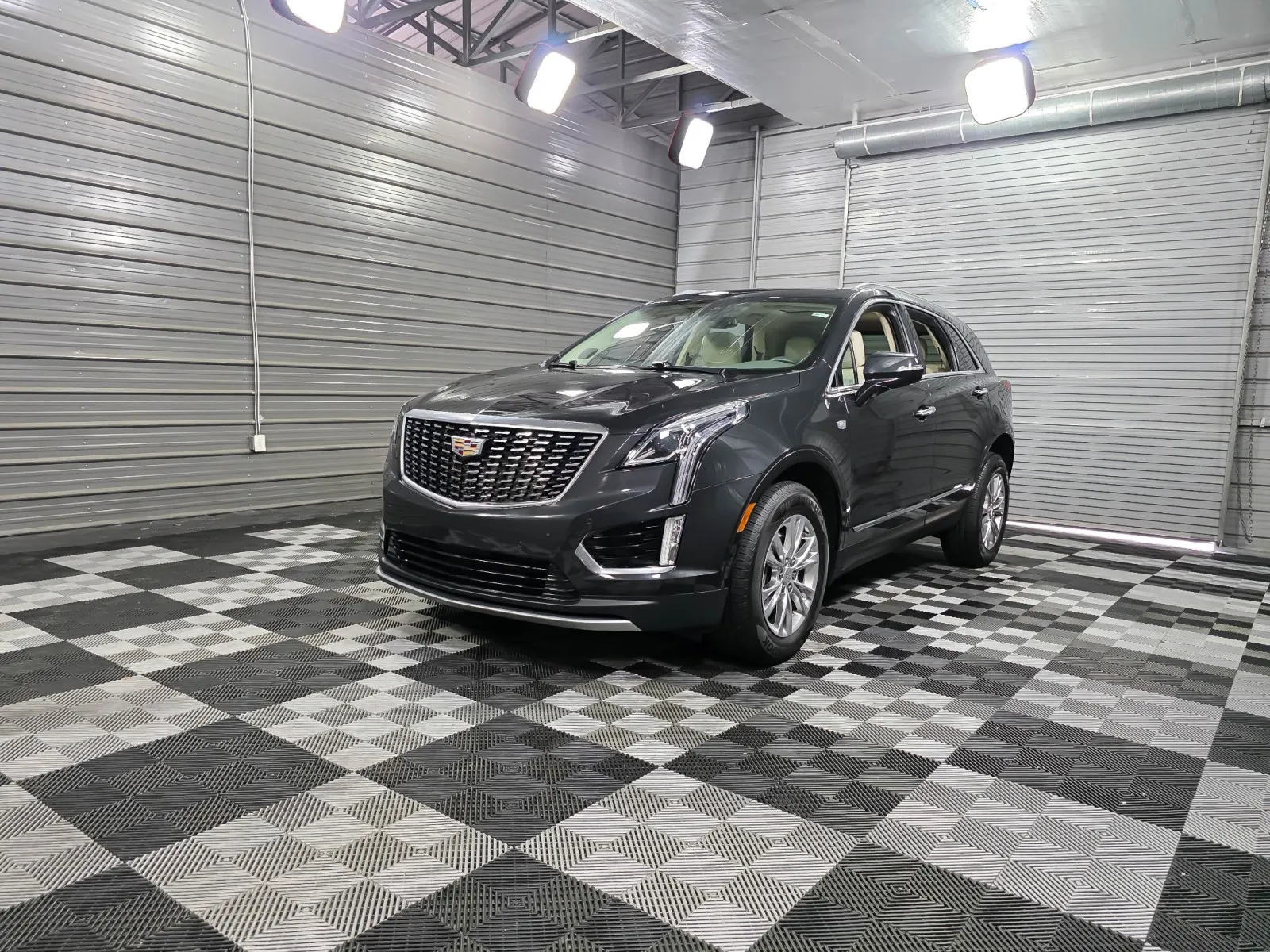 Black 2020 Cadillac XT5 Premium Luxury AWD for sale in Sykesville, MD