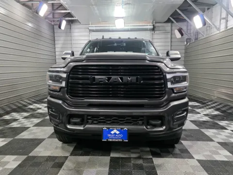 Another view of 2019 Ram 2500 Laramie 4WD Crew Cab 6.4L V8 Hemi Pickup Truck w/Night Edition for sale in Sykesville, MD at Trust Auto