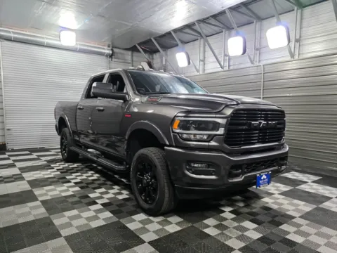 More photos of 2019 Ram 2500 Laramie 4WD Crew Cab 6.4L V8 Hemi Pickup Truck w/Night Edition at Trust Auto, MD
