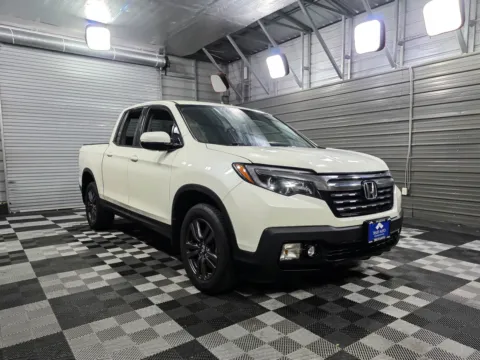 More photos of 2019 Honda Ridgeline Sport AWD Crew Cab Pickup Truck at Trust Auto, MD