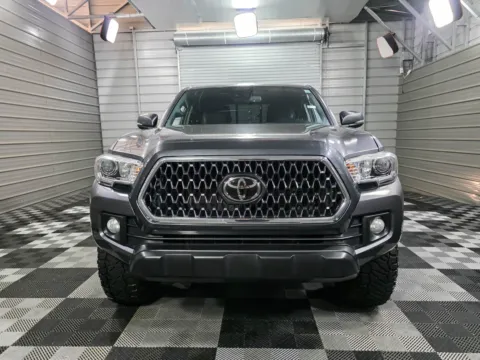 Photos of 2018 Toyota Tacoma TRD Off Road for sale in Sykesville, MD at Trust Auto