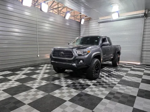 Red 2018 Toyota Tacoma TRD Off Road for sale in Sykesville, MD