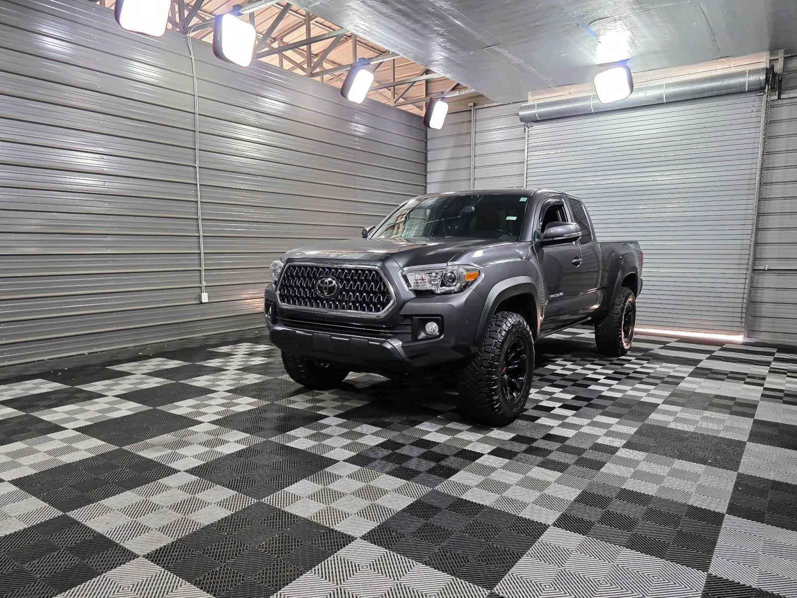 Red 2018 Toyota Tacoma TRD Off Road for sale in Sykesville, MD