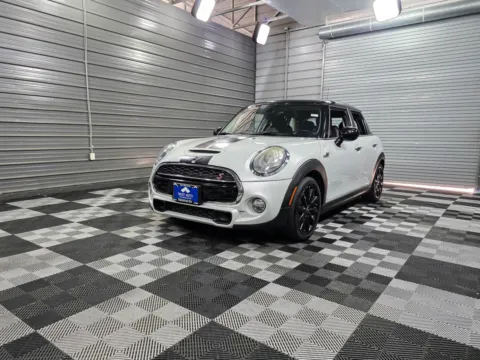 Red 2016 MINI Cooper Hardtop 4 Door S for sale in Sykesville, MD