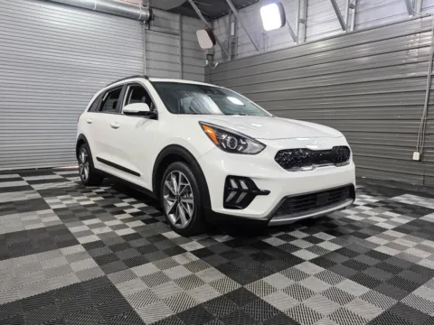 Another view of 2022 Kia Niro Touring SE for sale in Sykesville, MD at Trust Auto