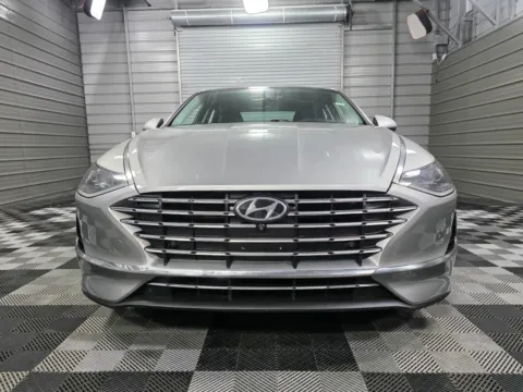 Photos of 2021 Hyundai Sonata Hybrid Limited for sale in Sykesville, MD at Trust Auto