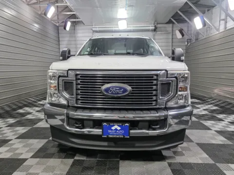 Photos of 2020 Ford Super Duty F-350 DRW Platinum for sale in Sykesville, MD at Trust Auto