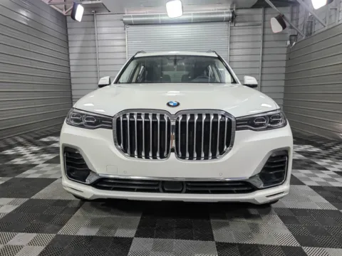 Photos of 2022 BMW X7 xDrive40i for sale in Sykesville, MD at Trust Auto