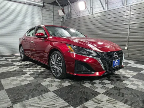 Another view of 2023 Nissan Altima 2.5 SL for sale in Sykesville, MD at Trust Auto