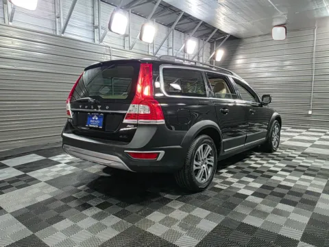 More photos of 2015 Volvo XC70 3.2L Premier AWD Wagon at Trust Auto, MD