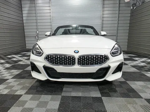 Another view of 2022 BMW Z4 sDrive30i Soft-Top Convertible w/M Sport Pkg for sale in Sykesville, MD at Trust Auto