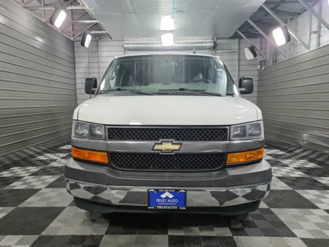 Photos of 2018 Chevrolet Express Passenger LT for sale in Sykesville, MD at Trust Auto