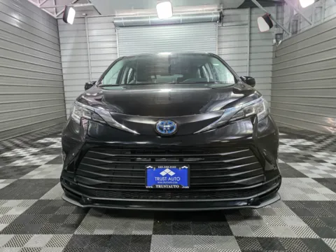 Photos of 2022 Toyota Sienna LE for sale in Sykesville, MD at Trust Auto