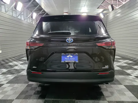 More photos of 2022 Toyota Sienna LE at Trust Auto, MD