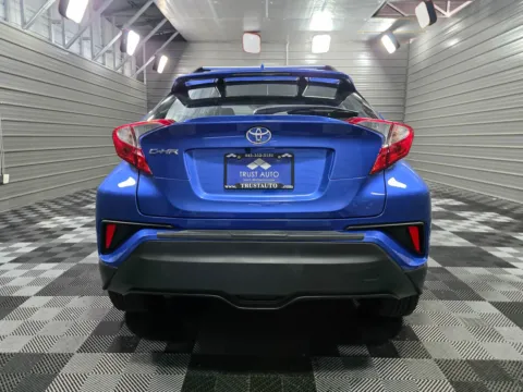 More photos of 2020 Toyota C-HR LE at Trust Auto, MD