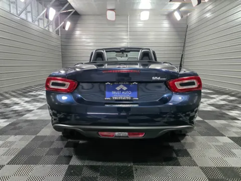More photos of 2018 FIAT 124 Spider Classica at Trust Auto, MD