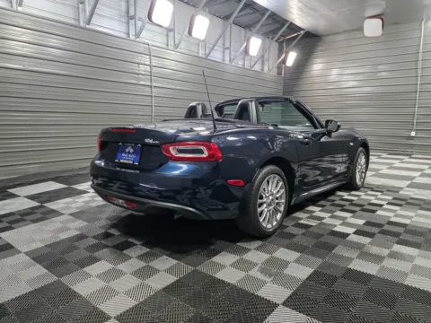 More photos of 2018 FIAT 124 Spider Classica 6-Speed Manual Soft-Top Convertible at Trust Auto, MD