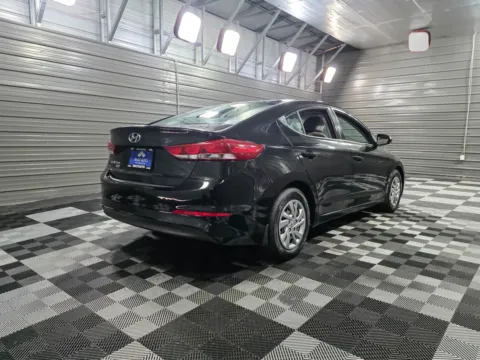 More photos of 2018 Hyundai Elantra SE at Trust Auto, MD