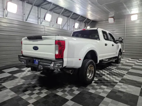 More photos of 2019 Ford Super Duty F-350 DRW XLT at Trust Auto, MD