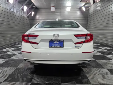 More photos of 2019 Honda Accord Hybrid Touring at Trust Auto, MD