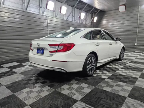 More photos of 2019 Honda Accord Hybrid Touring at Trust Auto, MD
