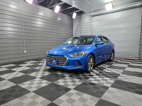Red 2017 Hyundai Elantra Limited for sale in Sykesville, MD