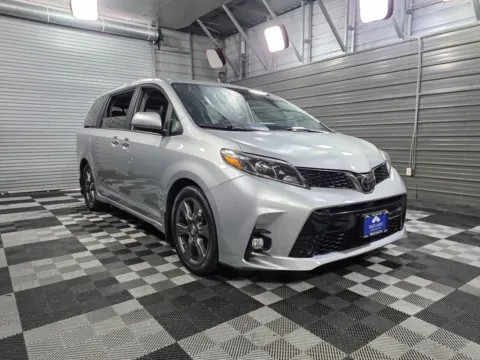 Another view of 2019 Toyota Sienna SE for sale in Sykesville, MD at Trust Auto