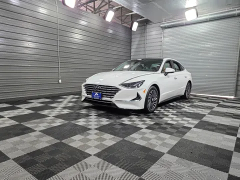 Another view of 2022 Hyundai Sonata Hybrid Limited Sedan for sale in Sykesville, MD at Trust Auto